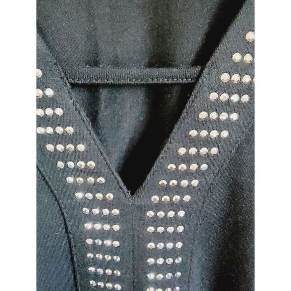 Catherine’s 4X‎ Black/Silver Slinky Top Beaded Sparkle 30/32 V-Neck Keyhole - Picture 6 of 6